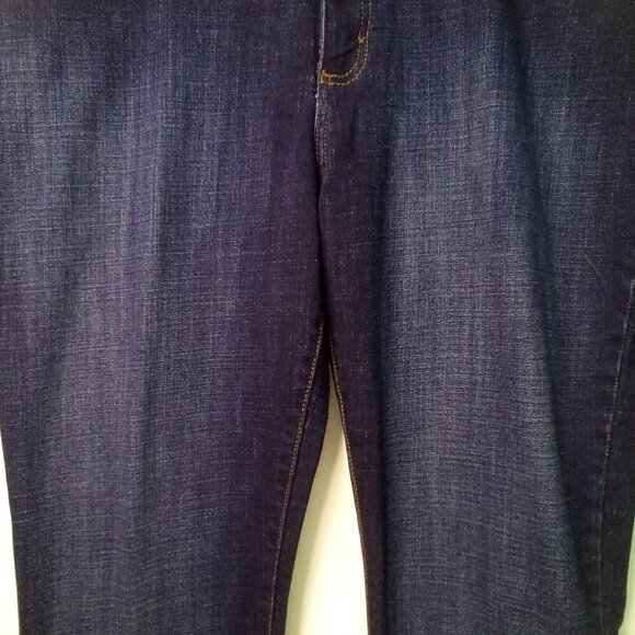 Lee Jeans Women 18 Long Curvy Fit Boot Cut Dark Wash Blue - Picture 6 of 16